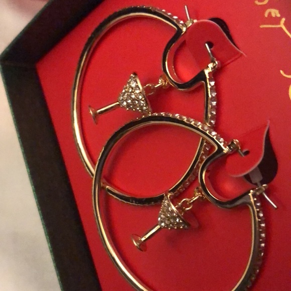 Betsey Johnson Gold Tone Hoop Earrings With Martini Charm & Crystal Accents NIB - Picture 6 of 13